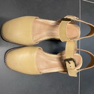 Madewell Mary Jane in Taupe